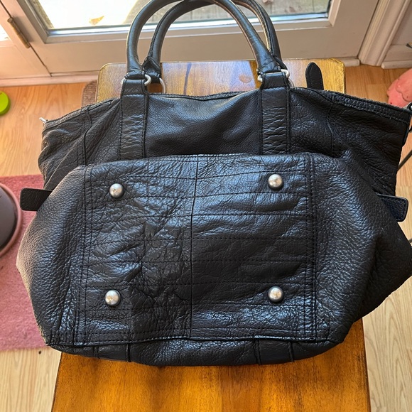 Liebeskind Berlin Black Leather Handbag - Picture 5 of 8